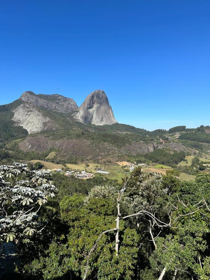 פדרה אזול Suite Vista Azul - Frente Para Pedra Azul מראה חיצוני תמונה